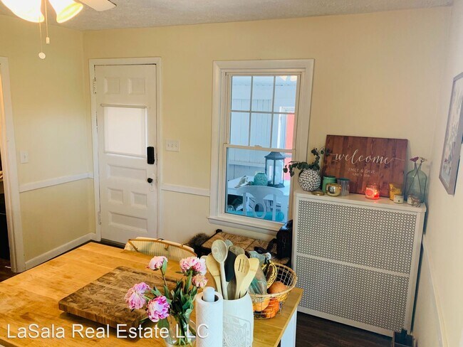 Foto del edificio - 589 Forbes St