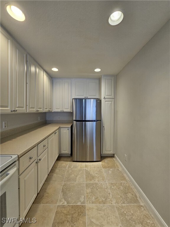 Foto del edificio - 28279 Jeneva Way