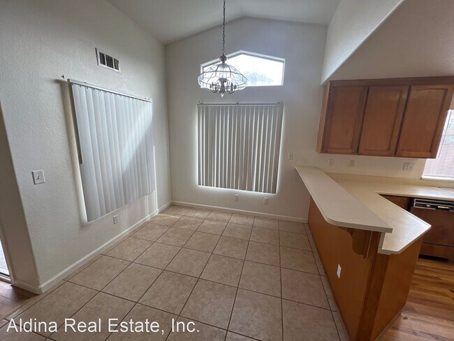 Building Photo - 3 br, 2 bath House - 236 Stonewood Dr.