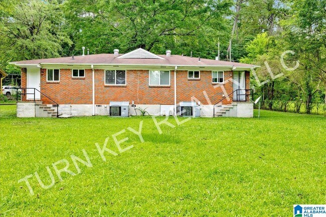 Foto del edificio - 521 Crumly Chapel Rd