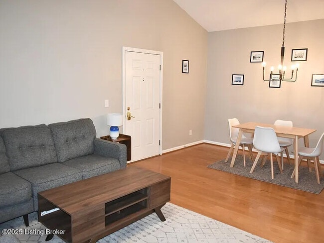 Building Photo - 1110 Westlynne Place