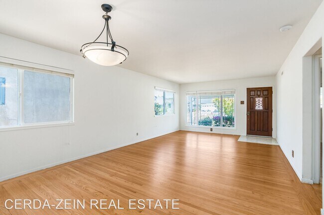 Foto del edificio - 3 br, 1 bath House - 14467 LOCUST ST 14467