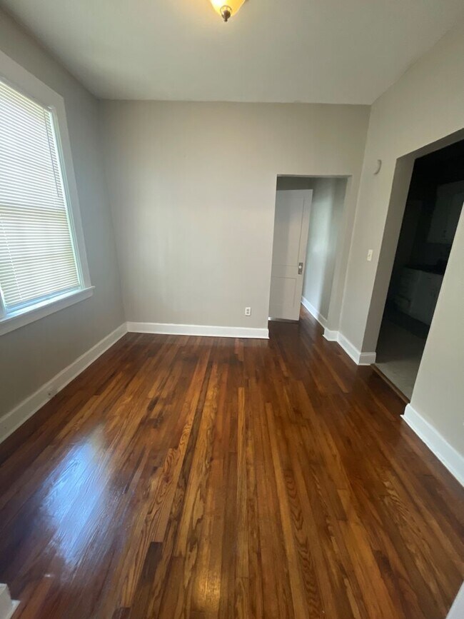 Building Photo - HER27522           15