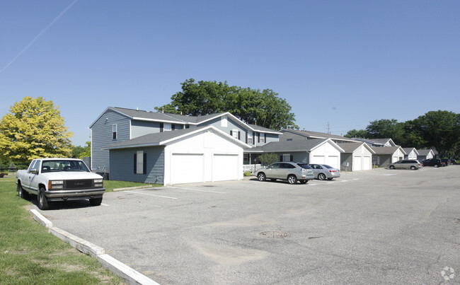 Building Photo - Burton East Apartments