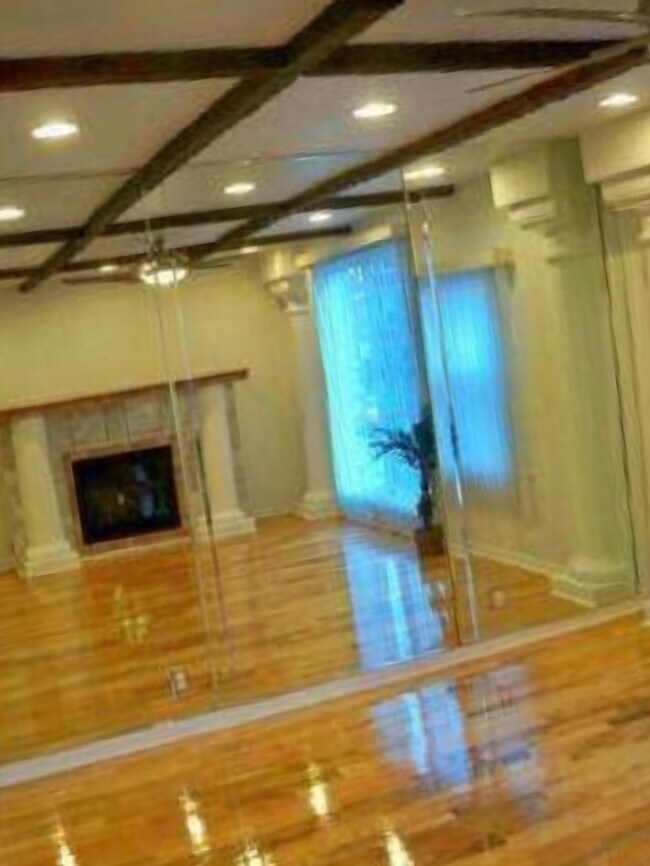 Foto del edificio - 3437 S Wallace St