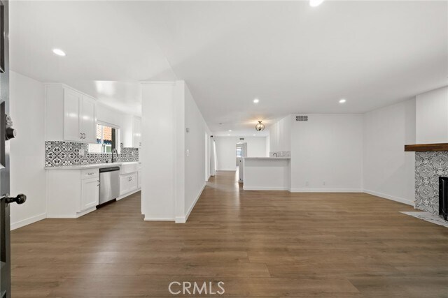 Building Photo - 950 Palo Verde Ave