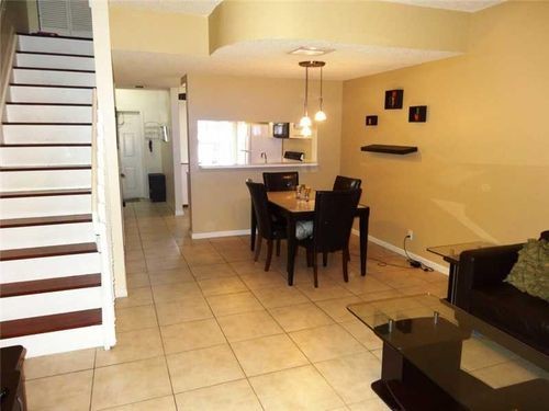 Foto principal - 3331 Celebration Pointe Ln