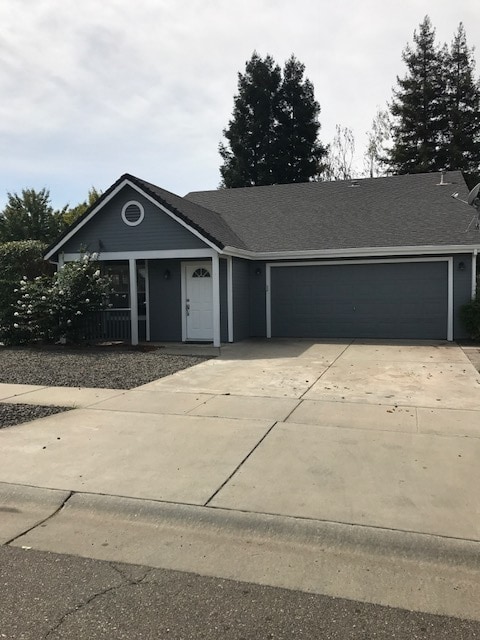 Building Photo - Adorable 3 bedroom/2bath Home