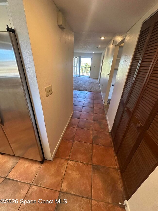 Foto del edificio - 100 Canebreakers Dr