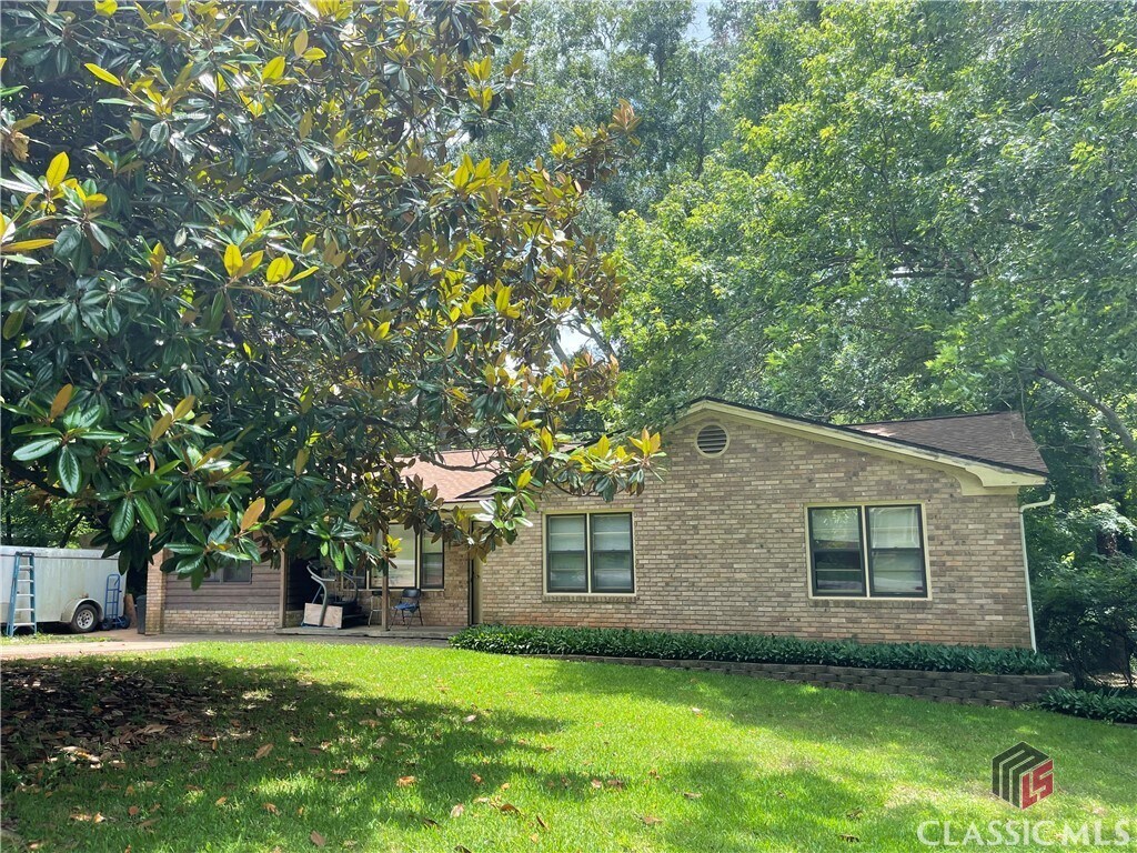 Primary Photo - 125 Hunt Rd