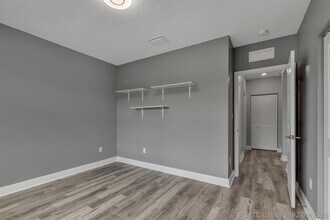 Building Photo - 4340 Veleiros Ave