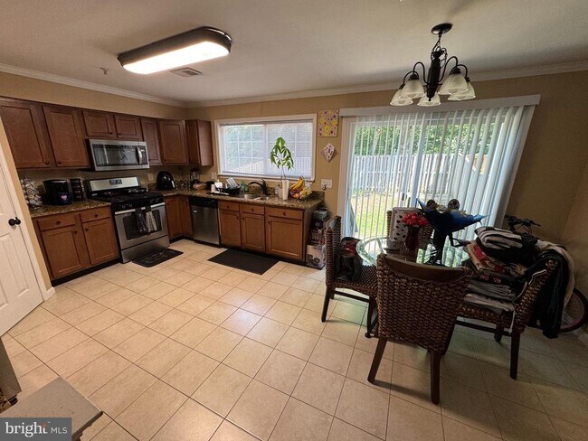 Foto del edificio - 6101 Lands End Ct