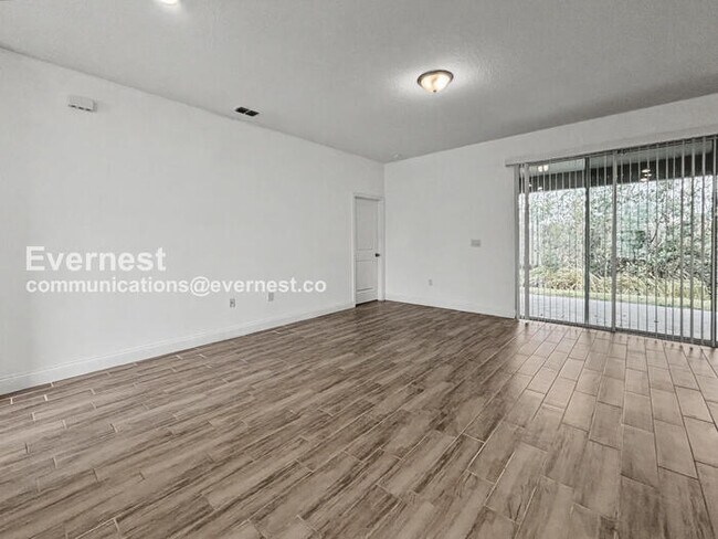 Building Photo - 6750 Midland Dr