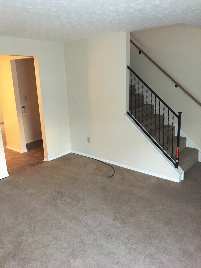 Living Room - 859 Moon Rd