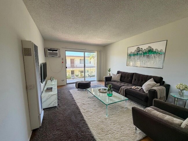 Photo - 1535 E Canfield Ln (Anaheim, CA) Apartment