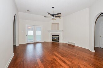 Building Photo - 4462 Alixs Dr