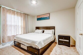 Building Photo - 1215 Hollow Stone Dr Building Photo - 1215 Hollow Stone Dr