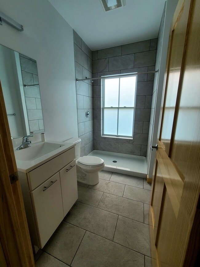 Photo - 2BD/1BA In Richmond Village Apartment