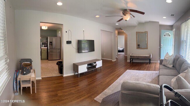 Foto del edificio - 445 Brookside Ave