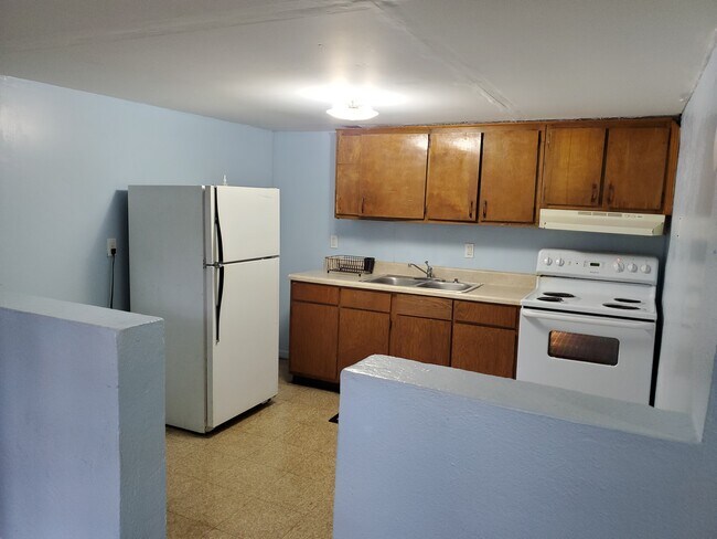 Building Photo - 1357 Brentwood Ave
