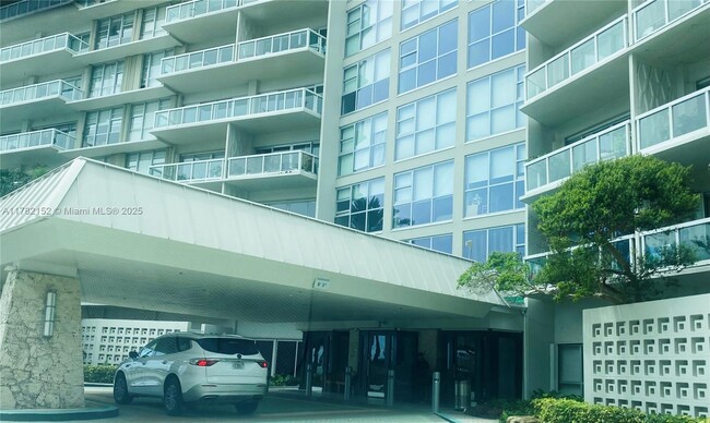 Building Photo - 2451 Brickell Ave
