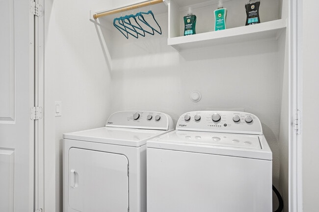 In-unit washer and dryer - Avalon Castle Hills