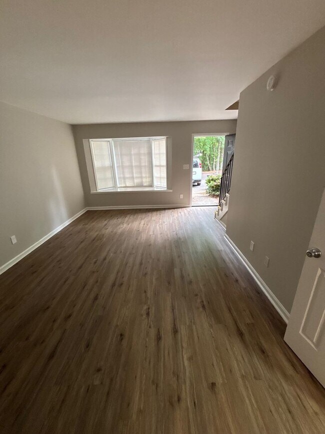 Foto del edificio - Pineview Pointe Apartments