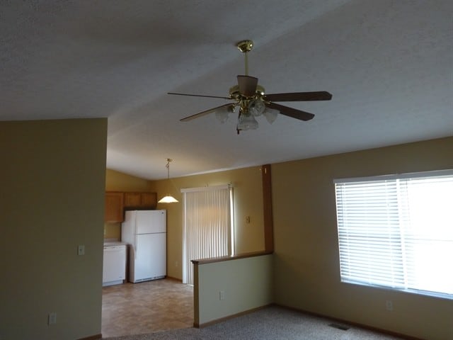 Building Photo - 15 Glengary Dr