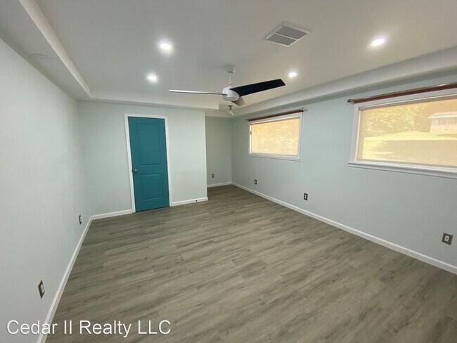 Building Photo - 4 br, 3.5 bath House - 107 Sussex Ave