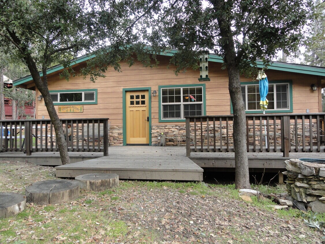 39465 Manzanita Dr, Oakhurst, CA 93644 House Rental in Oakhurst, CA