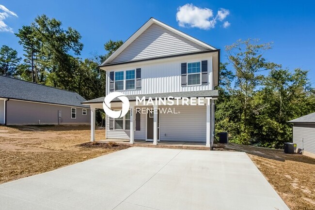 Building Photo - 3 Bedroom Pet-Friendly Home in Kannapolis, NC with Main Street Renewal