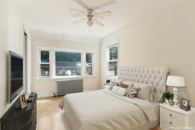 Foto del edificio - 320 Tulip Ave