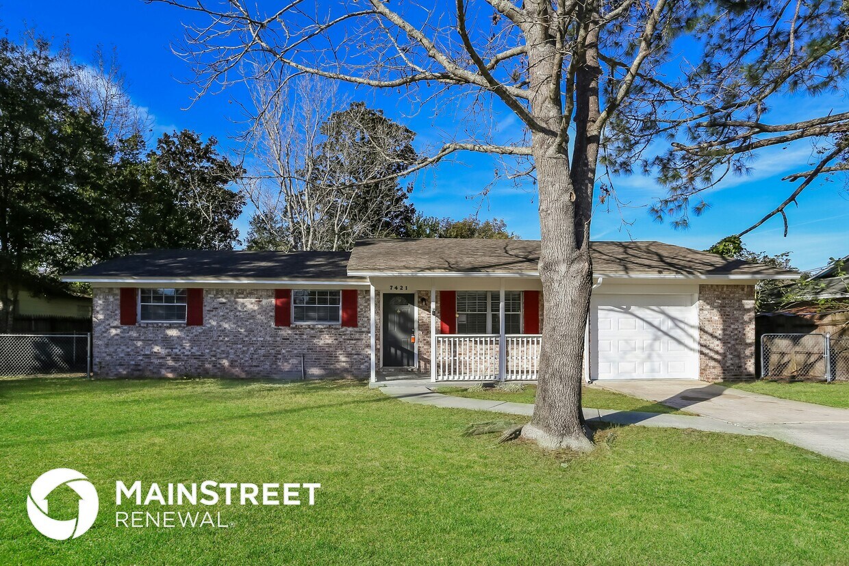 Foto principal - 7421 Deepwood Dr N