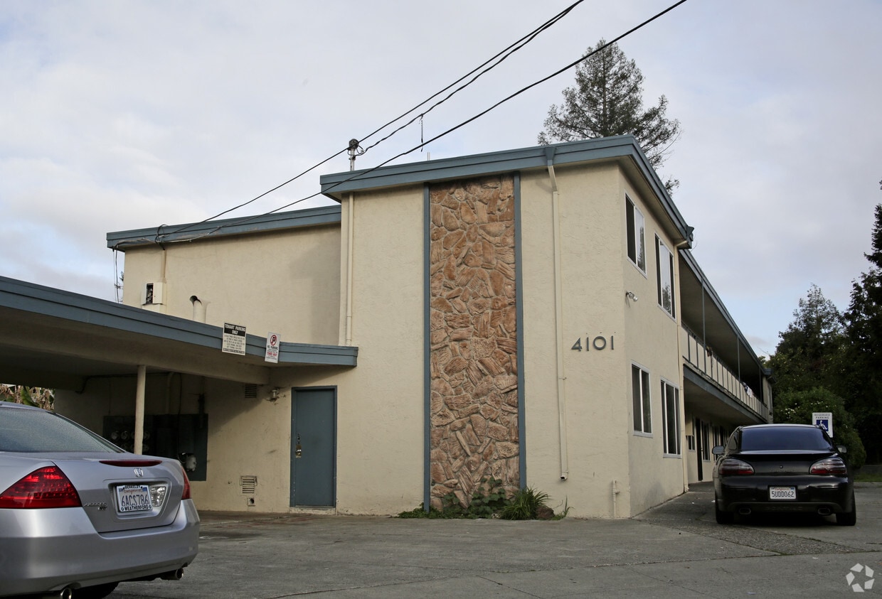 Building Photo - 4101 Porter St