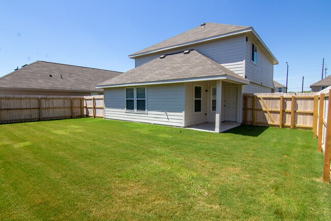 Building Photo - Leonard Crossing - 1119 Crossing Drive, Br...