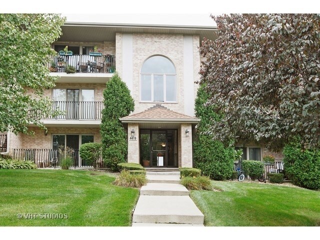 Foto del edificio - 4407 Pershing Ave