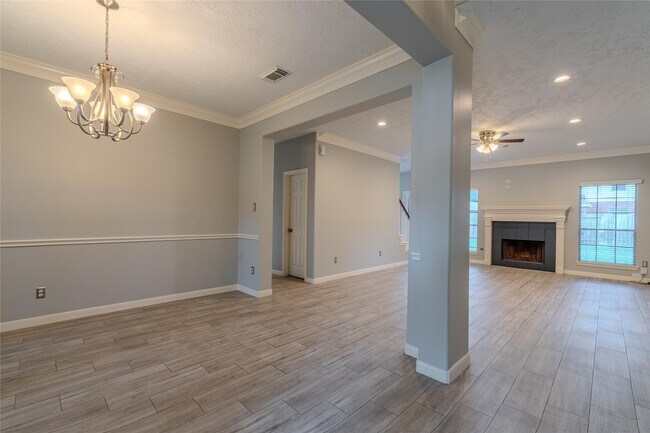 Foto del edificio - 13902 Stableridge Ct