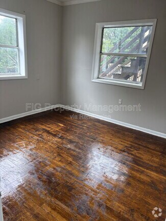 Building Photo - 429 W G St