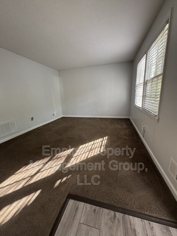 Foto del edificio - 2217 Apple Valley Rd
