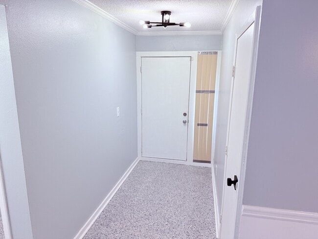 Foto del edificio - 6519 W Newberry Rd