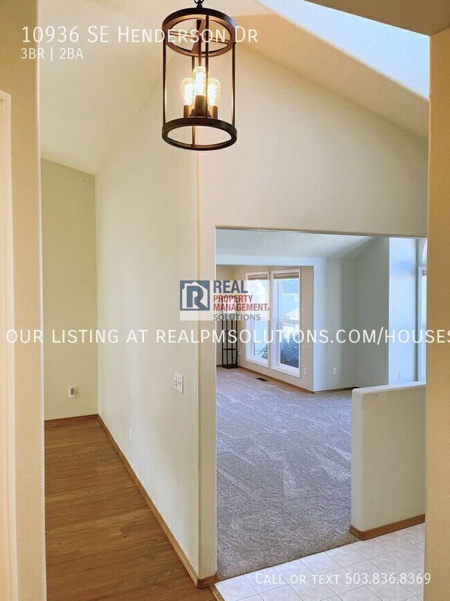 Foto del edificio - 10936 SE Henderson Dr