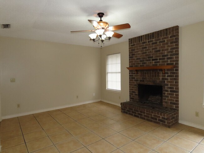 Foto del edificio - 808 Corey Dr