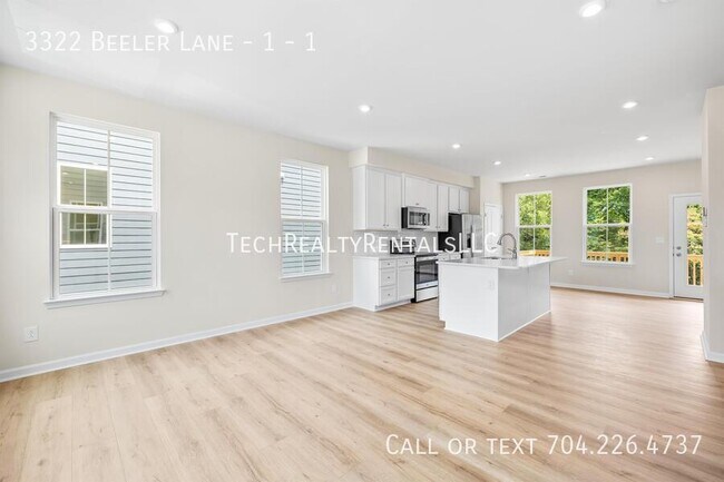 Foto del edificio - 3322 Beeler Ln