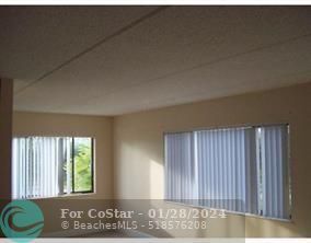 Foto del edificio - 201 Meadows Cir