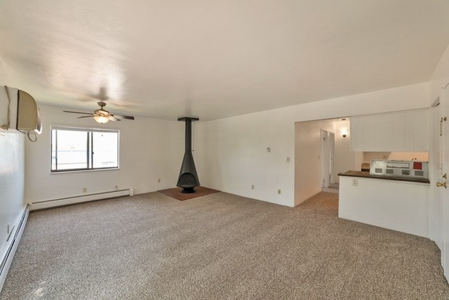 Building Photo - 5995 W Hampden Ave