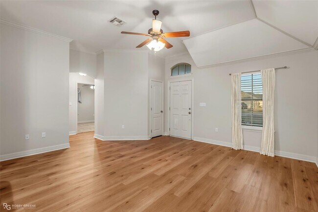 Foto del edificio - LEGACY BEAUTY.. Close to Barksdale Air Force Base..