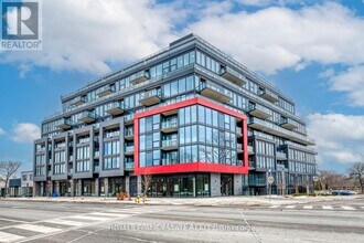 Building Photo - 2 Manderley Dr