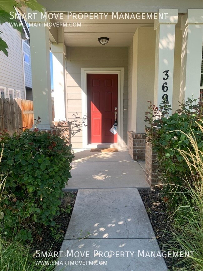 Building Photo - 3693 N Warm Creek Ave