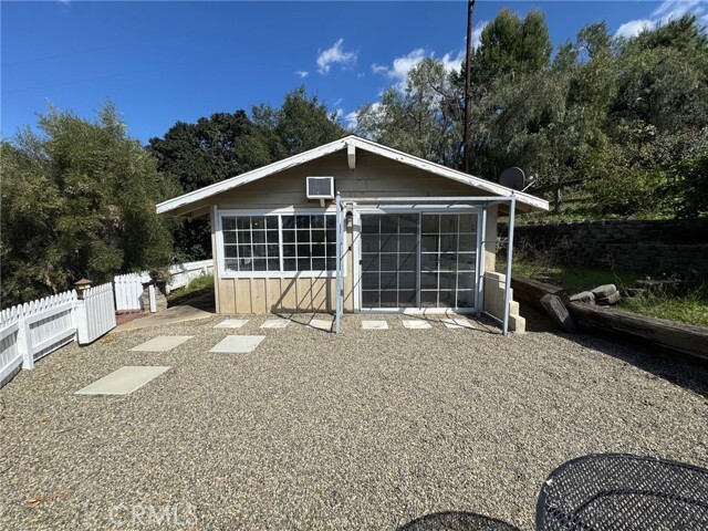 Building Photo - 240 S Orange Acres Dr