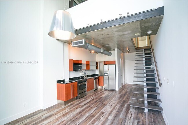 Foto del edificio - 690 SW 1st Ct